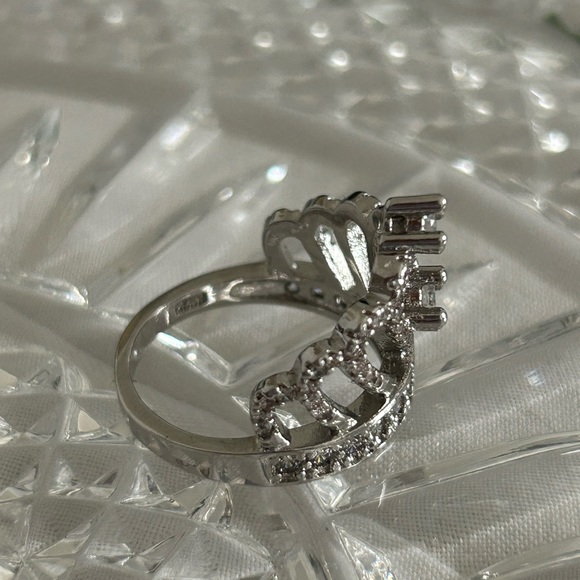 Sterling silver ring with crystals - Picture 3 of 4